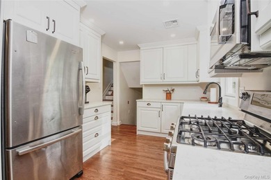 Spacious Split Level Home in the Heart of West Islip. Inside - photo 11