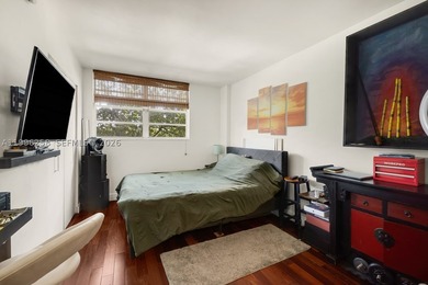 Not your typical condo-this is Nirvana with soul. A north-facing - photo 16