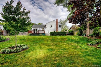 Spacious Split Level Home in the Heart of West Islip. Inside - photo 26