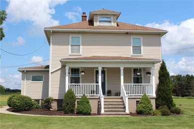 Experience the perfect blend of rustic charm and modern comfort - photo 1