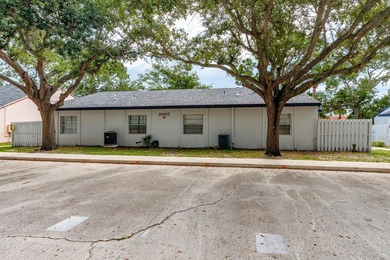 MOVE IN CONDITION! All appliances including full size - photo 1