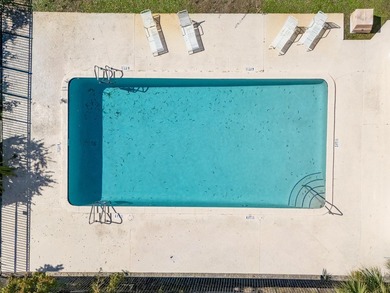 Lake Mangonia Townhome/Townhouse For Sale in West Palm Beach Florida