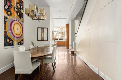 Located on a beautiful tree-lined stretch in the heart of - photo 2