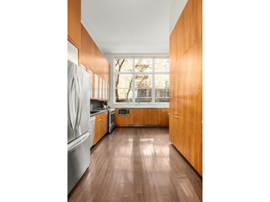 Located on a beautiful tree-lined stretch in the heart of - photo 3
