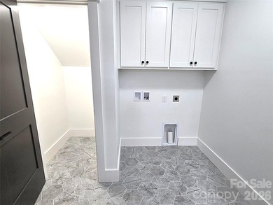 This modern, new construction home, in desirable Hutton Estate - photo 27