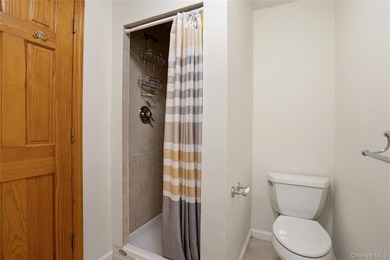 Welcome home to this beautiful Wolosoff Brothers Townhome on - photo 32