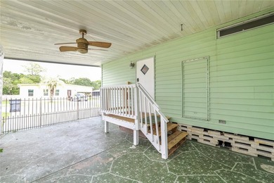 Welcome to easy living in Citrus Woods, an active 55+ community! - photo 7