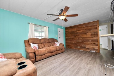 Welcome to easy living in Citrus Woods, an active 55+ community! - photo 9