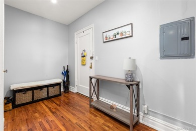 Welcome to Franklin Manor, where pre-war character and modern