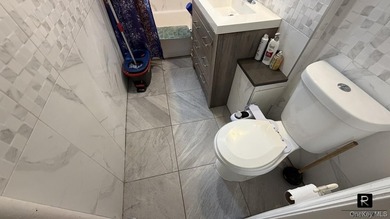 Welcome to this beautifully maintained 2-bedroom apartment in - photo 12