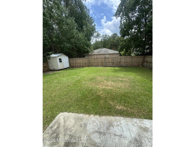 Move-In Ready 3 Bedroom, 2 Bath Home! Step into this recently - photo 16
