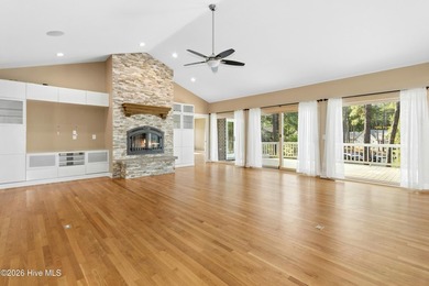 This gorgeous lakefront home is located at the end of a quiet - photo 18