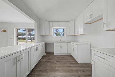 Welcome to an outstanding opportunity to own a true 3-bedroom - photo 18