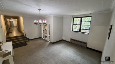 Welcome to this beautifully maintained 2-bedroom apartment in - photo 19
