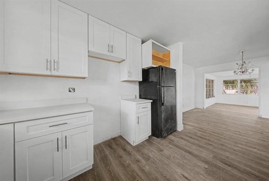 Welcome to an outstanding opportunity to own a true 3-bedroom - photo 20