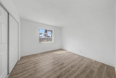 Welcome to an outstanding opportunity to own a true 3-bedroom - photo 28