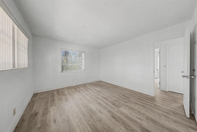 Welcome to an outstanding opportunity to own a true 3-bedroom - photo 31
