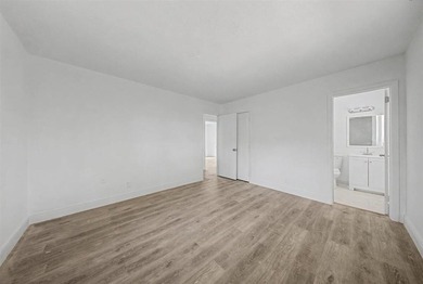 Welcome to an outstanding opportunity to own a true 3-bedroom - photo 32