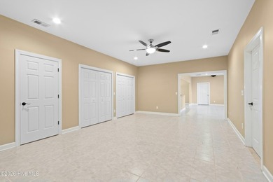 This gorgeous lakefront home is located at the end of a quiet - photo 42
