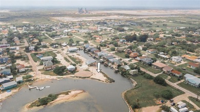 NEW PRICE**Welcome to 4005 Summit Drive - A Waterfront Dream for - photo 7