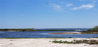 NEW PRICE**Welcome to 4005 Summit Drive - A Waterfront Dream for - photo 9