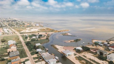 NEW PRICE**Welcome to 4005 Summit Drive - A Waterfront Dream for - photo 10