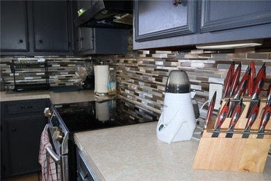 REDUCED ** REDUCED ** possible closing costs help ** OPPORTUNITY - photo 12