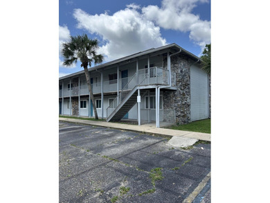 First floor, two bedroom condo in Niceville. New HVAC unit in - photo 17