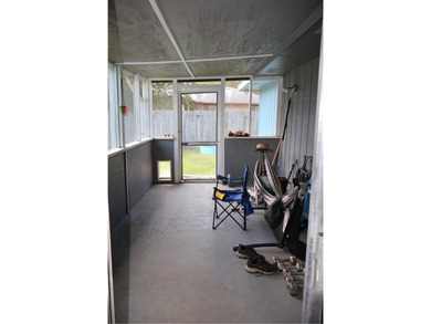 REDUCED ** REDUCED ** possible closing costs help ** OPPORTUNITY - photo 24
