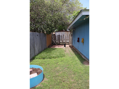 REDUCED ** REDUCED ** possible closing costs help ** OPPORTUNITY - photo 37