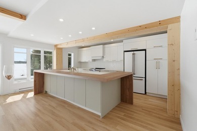 An exceptional opportunity to acquire a property on the shores - photo 5