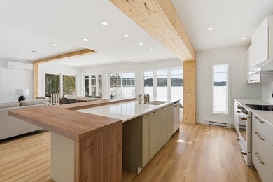 An exceptional opportunity to acquire a property on the shores - photo 7