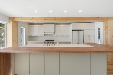 An exceptional opportunity to acquire a property on the shores - photo 9