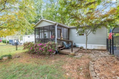 Lake Home For Sale in Gainesville, Georgia