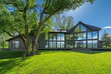 Welcome to Heritage Creek Ranch, an extraordinary 54-acre estate - photo 4