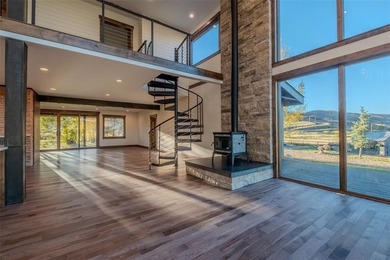 Welcome to Heritage Creek Ranch, an extraordinary 54-acre estate - photo 8