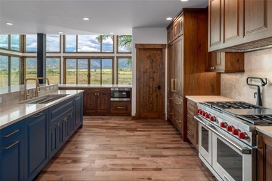 Welcome to Heritage Creek Ranch, an extraordinary 54-acre estate - photo 10