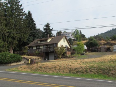 Columbia River Home For Sale in Whitesalmon Washington