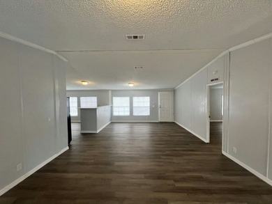 Additional listing photo 4