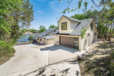 Experience the beauty of lakeside living in this stunning - photo 3