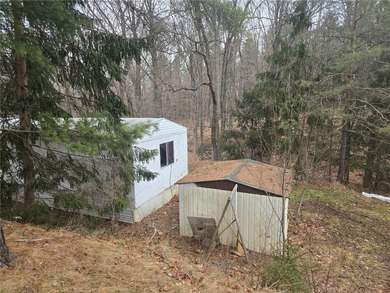 Unlock the potential of this spacious 2-bedroom, 1-bath trailer - photo 5