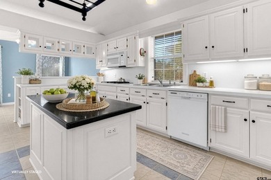 Welcome to 532 Dogwood Lane in the gated Hideaway Lake community - photo 12