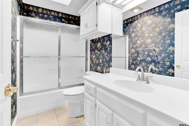 Welcome to 532 Dogwood Lane in the gated Hideaway Lake community - photo 21