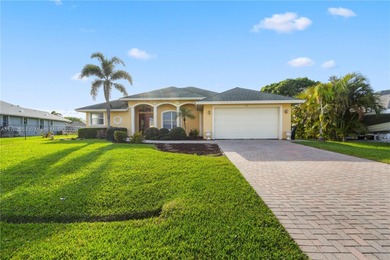 (private lake, pond, creek) Home Sale Pending in Port Saint Lucie Florida