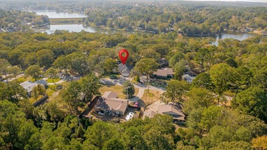 Welcome to 532 Dogwood Lane in the gated Hideaway Lake community - photo 32