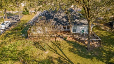 Welcome to 532 Dogwood Lane in the gated Hideaway Lake community - photo 39