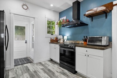 Welcome to your slice of paradise in West Palm Beach! This - photo 13