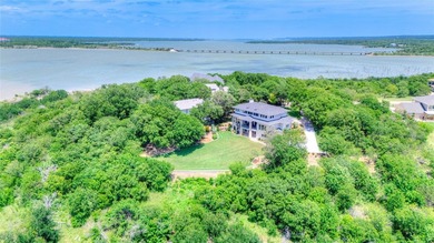 Experience extraordinary lakefront living in this stunning - photo 3