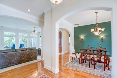 Experience extraordinary lakefront living in this stunning - photo 8