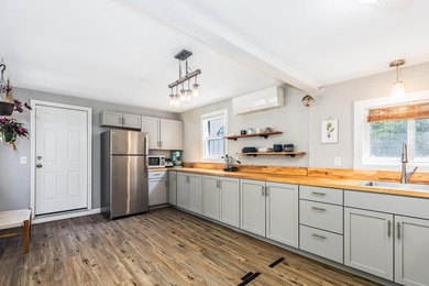 Welcome to 107 31st Street in beautiful Shapleigh, Maine! This - photo 5
